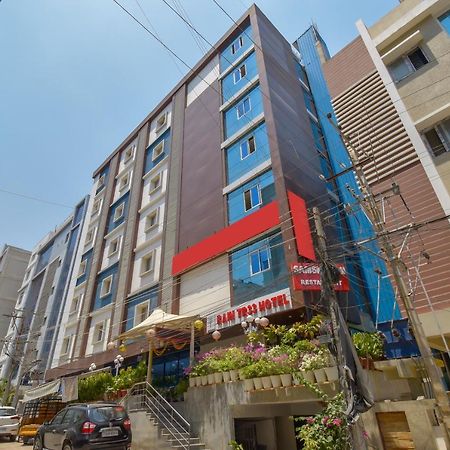 Hotel Raintr33 Χιντεραμπάντ Εξωτερικό φωτογραφία