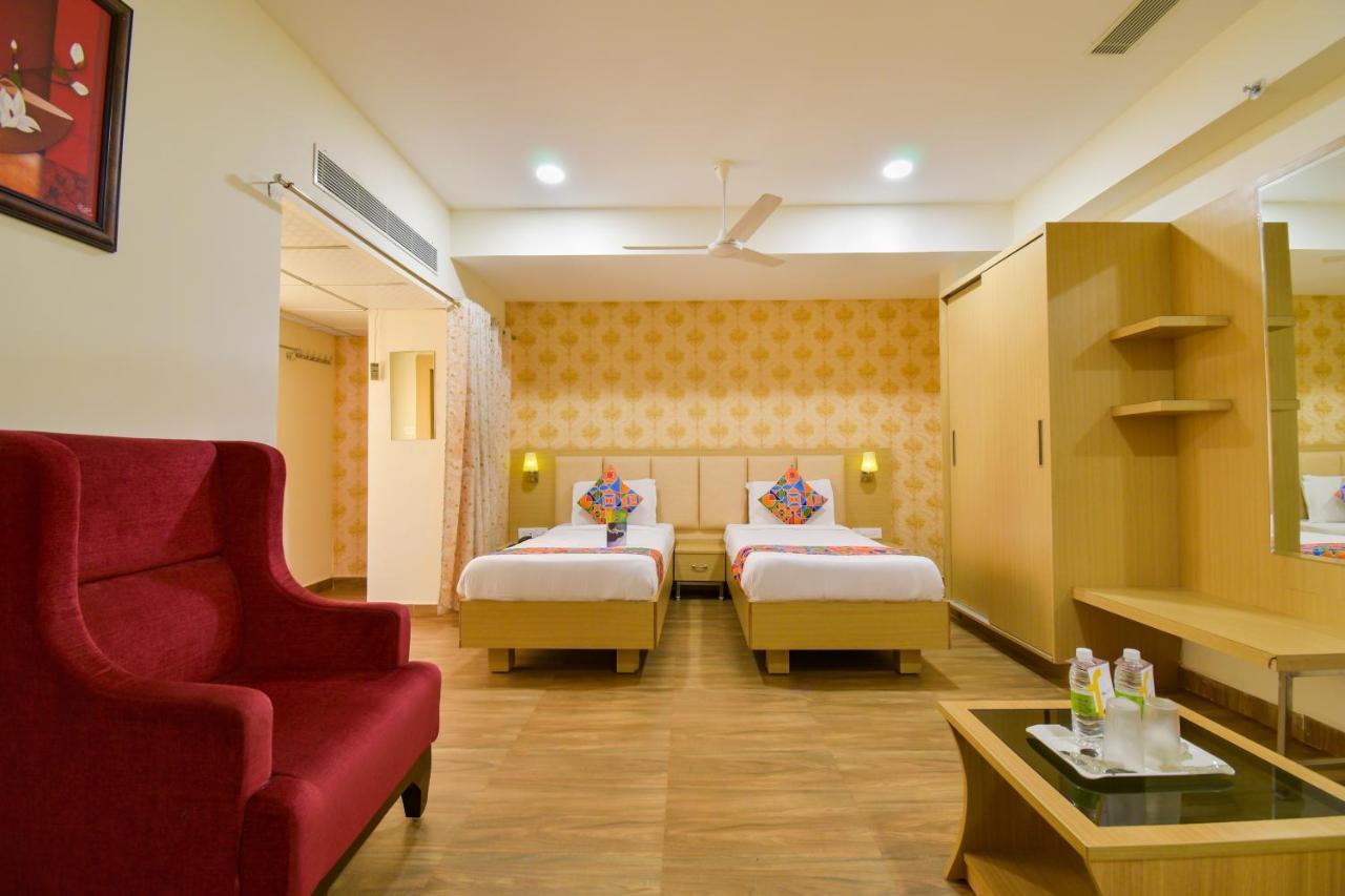 Hotel Raintr33 Χιντεραμπάντ Εξωτερικό φωτογραφία