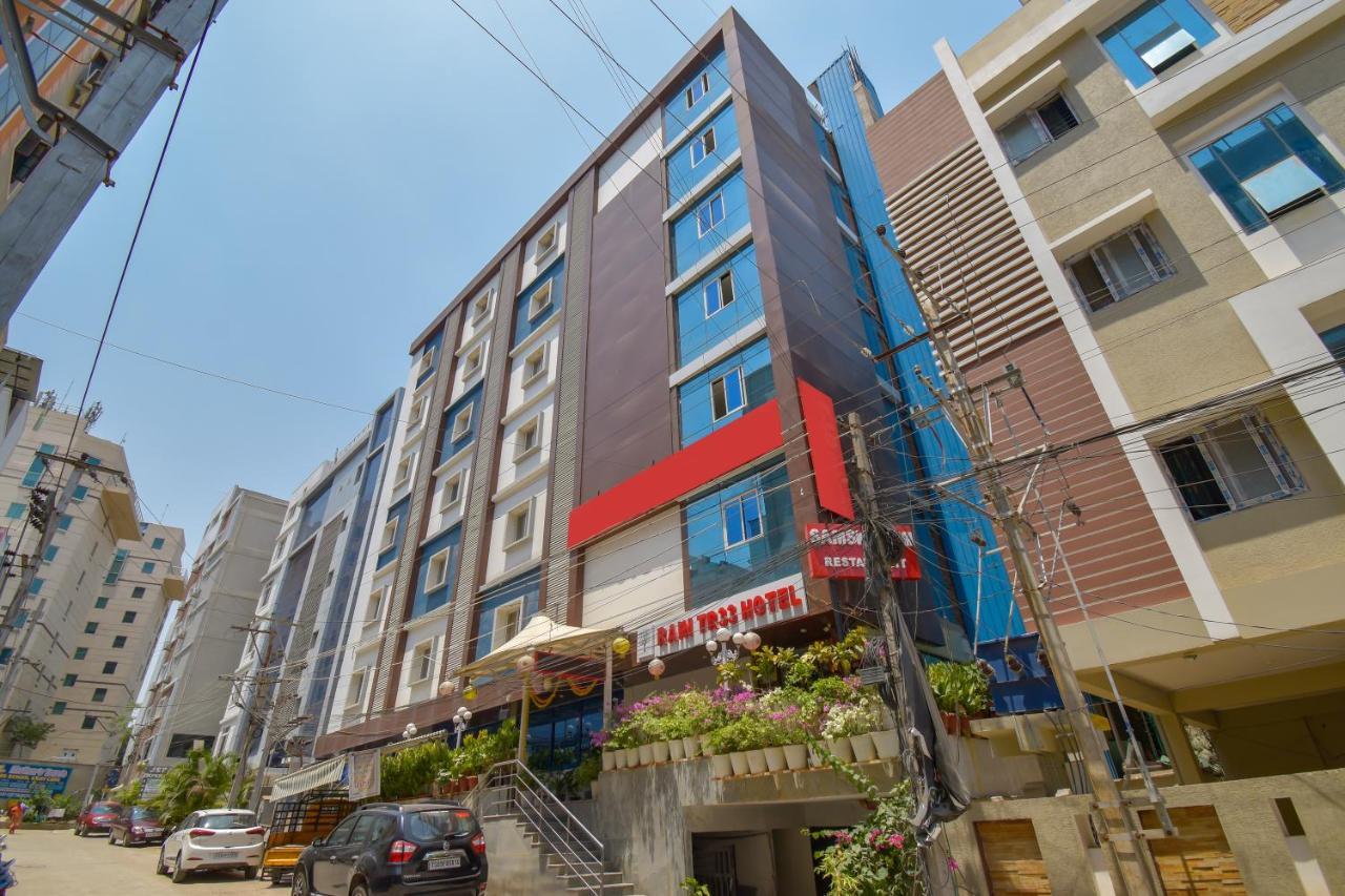 Hotel Raintr33 Χιντεραμπάντ Εξωτερικό φωτογραφία